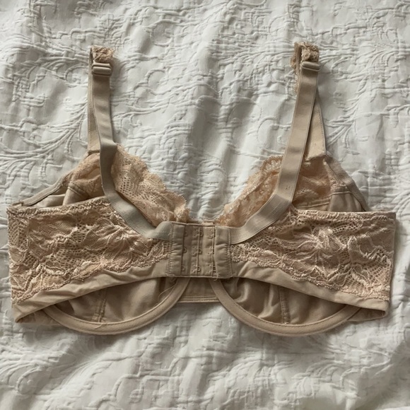 Set of 2 Light/Pale Purple/Lavender and Cream/Tan Lace 38DD Bras - Picture 4 of 4